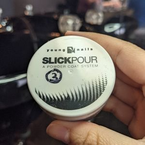 Slick Pour Powder